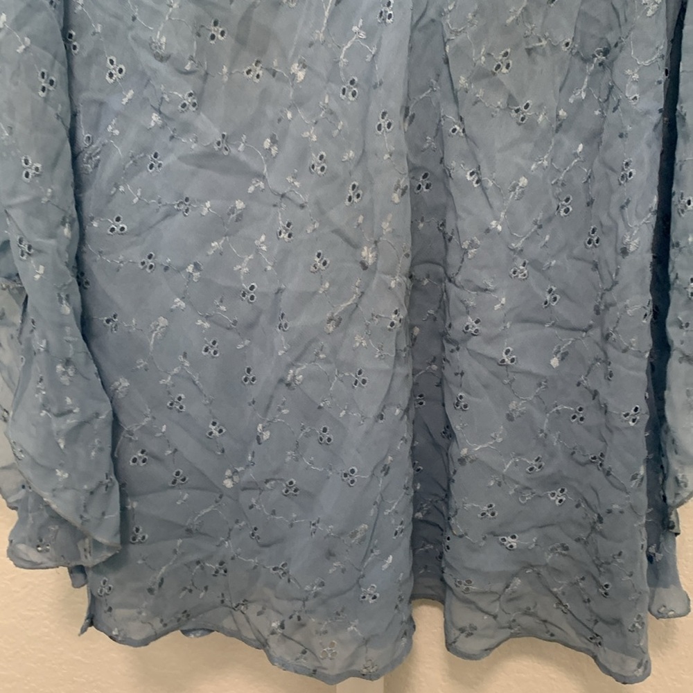 Y2K Nostalgia Blue Eyelet Bell Sleeve Blouse - Picture 5 of 9